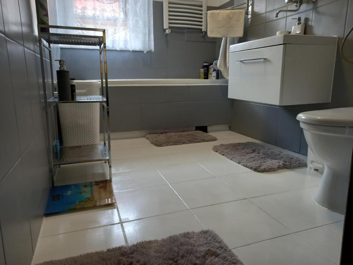 Pokoje Goscinne U Grazynki Nowy Sącz エクステリア 写真